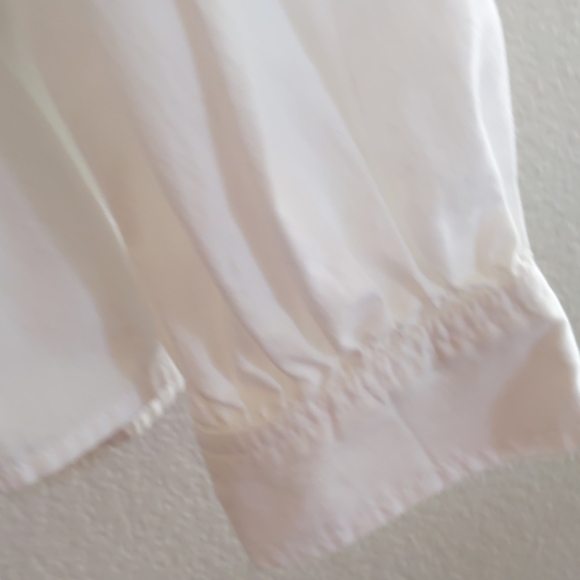 Maeve White Cropped Blouse with Textured Floral Design Babydoll 100% Cotton XS - Picture 4 of 7